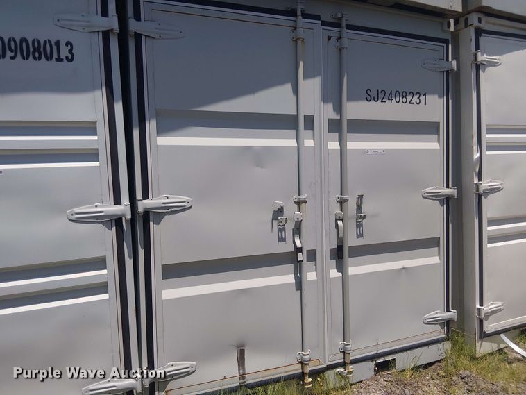 Shipping Container - photo 2