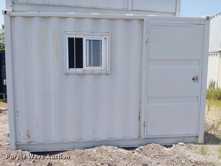 Shipping Container - photo 2