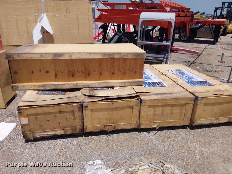 (10) EINGP PHT620 Hand Push Electric Forklift - photo 2
