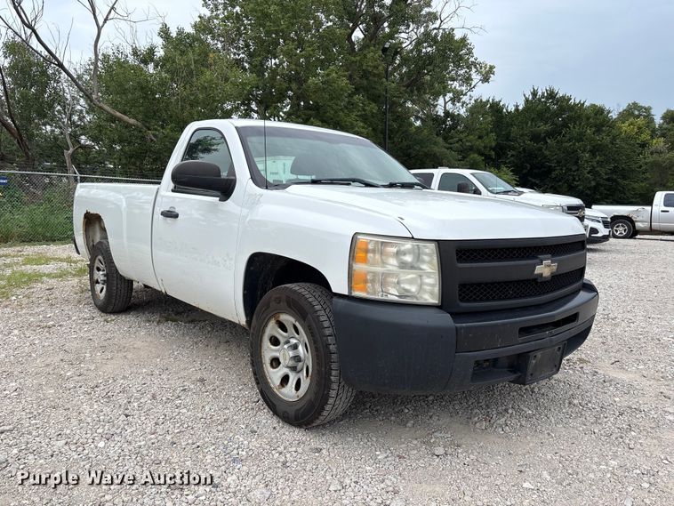 2011 Chevrolet Silverado 1500 Pickup Truck - photo 3