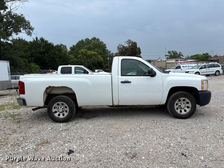2011 Chevrolet Silverado 1500 Pickup Truck - photo 4