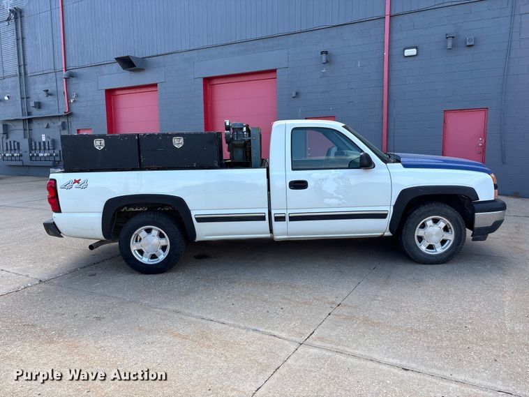 2006 Chevrolet Silverado 1500 Pickup Truck - photo 4