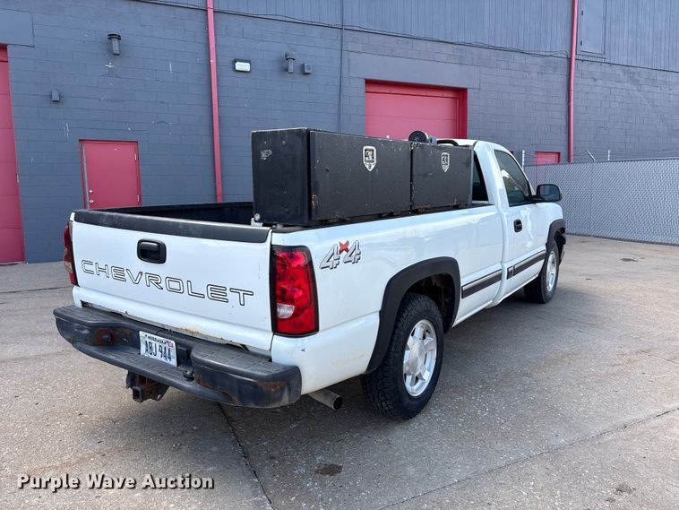 2006 Chevrolet Silverado 1500 Pickup Truck - photo 5