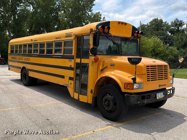 1997 International 3800 School Bus - photo 3