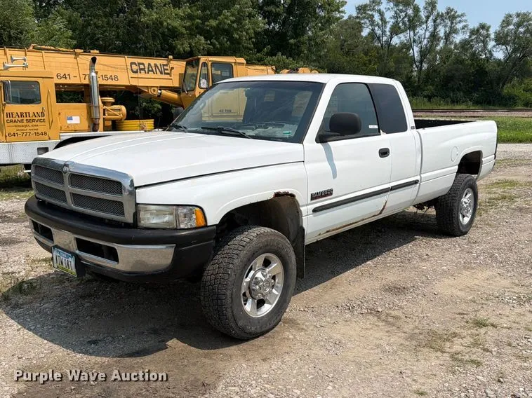 2001 Dodge Ram 2500 Ext. Cab Pickup Truck