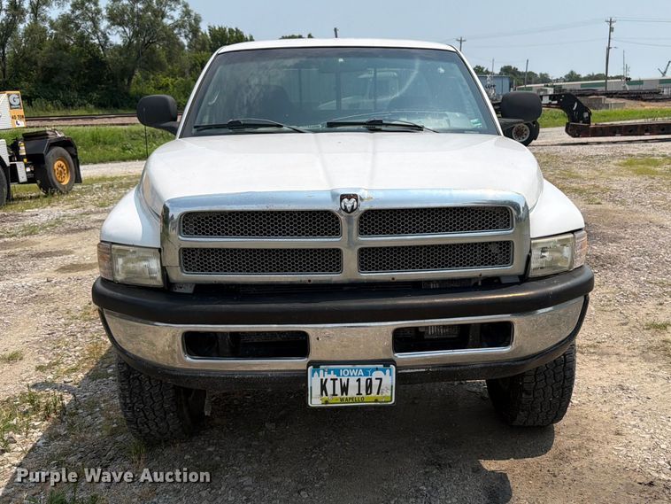 2001 Dodge Ram 2500 Ext. Cab Pickup Truck - photo 2
