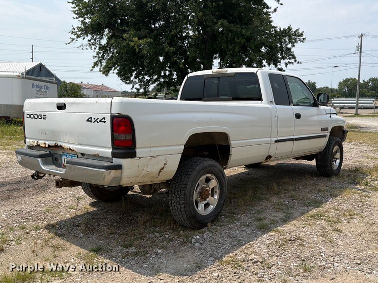 2001 Dodge Ram 2500 Ext. Cab Pickup Truck - photo 5