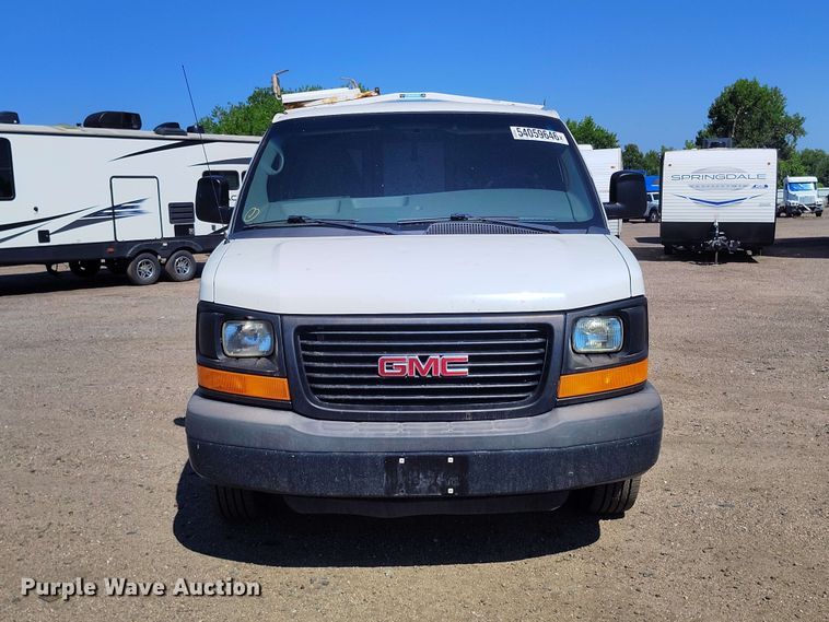2015 GMC Savana 2500 Van - photo 2