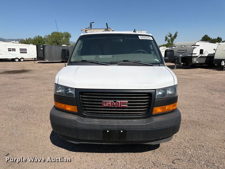 2018 GMC Savana 2500 Van - photo 2
