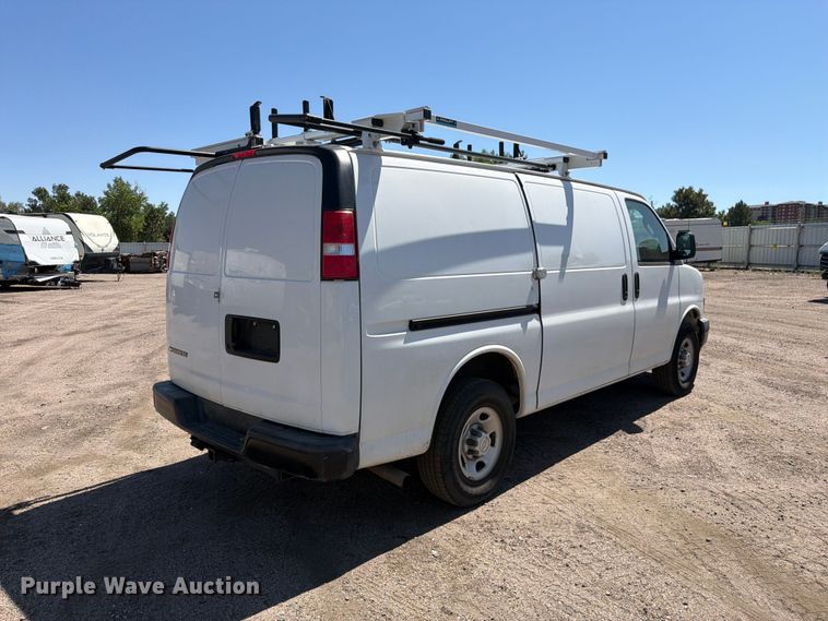 2020 Chevrolet Express 2500 Van - photo 5