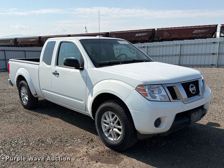 2017 Nissan Frontier Ext. Cab Pickup Truck - photo 3