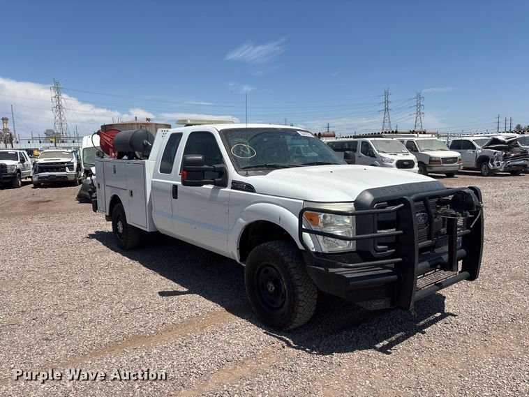 2015 Ford F250 Super Duty Ext. Cab Utility Bed Pickup Truck - photo 3