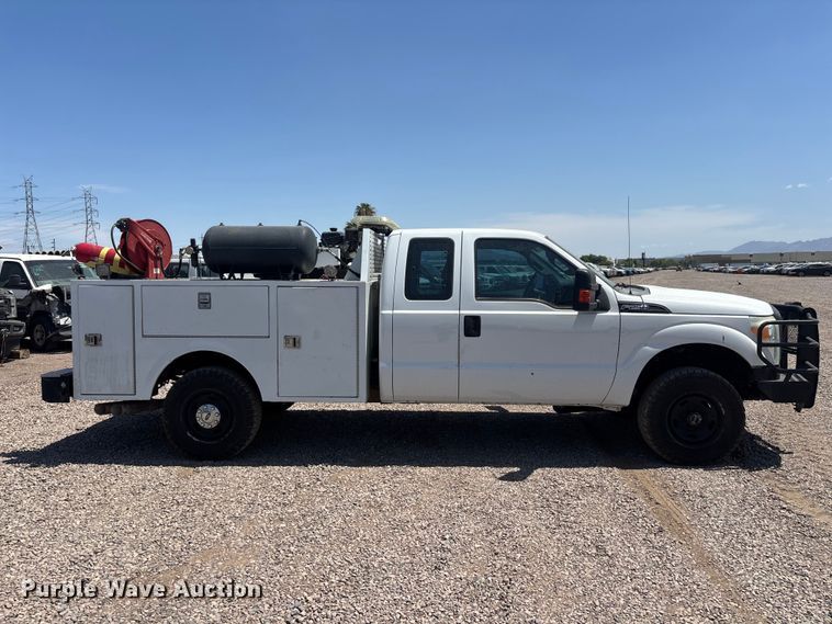 2015 Ford F250 Super Duty Ext. Cab Utility Bed Pickup Truck - photo 4