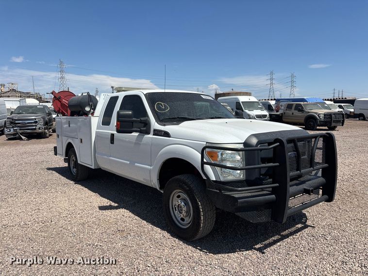 2015 Ford F250 Super Duty Ext. Cab Utility / Service Truck - photo 3