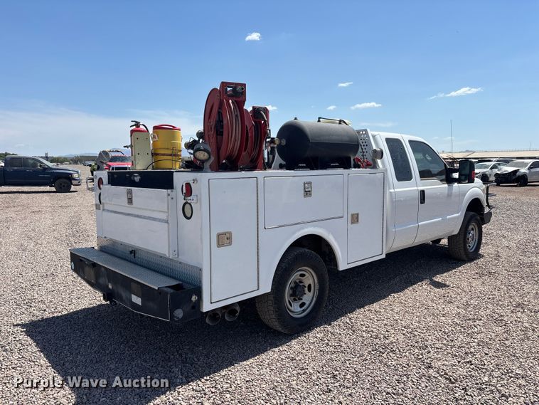 2015 Ford F250 Super Duty Ext. Cab Utility / Service Truck - photo 5