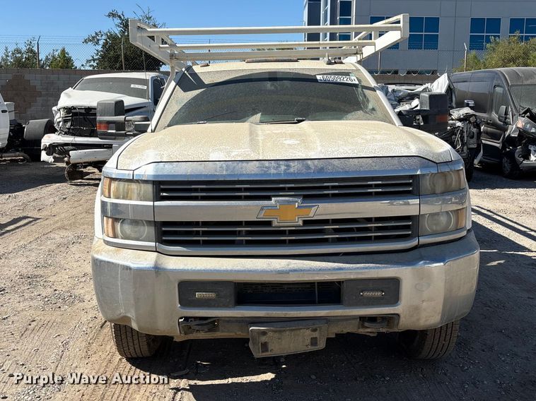 2016 Chevrolet Silverado 3500 Utility Bed Pickup Truck - photo 2
