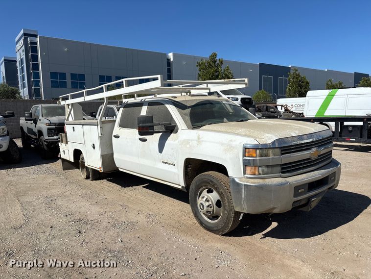 2016 Chevrolet Silverado 3500 Utility Bed Pickup Truck - photo 3