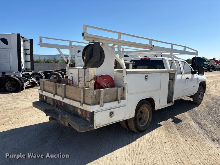2017 Chevrolet Silverado 3500 Utility Bed Pickup Truck - photo 5