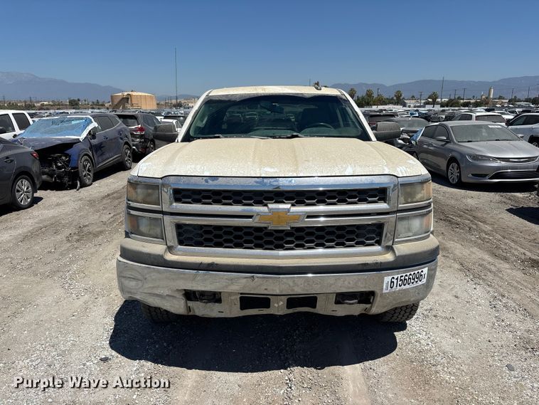 2015 Chevrolet Silverado 1500 Crew Cab Pickup Truck - photo 2