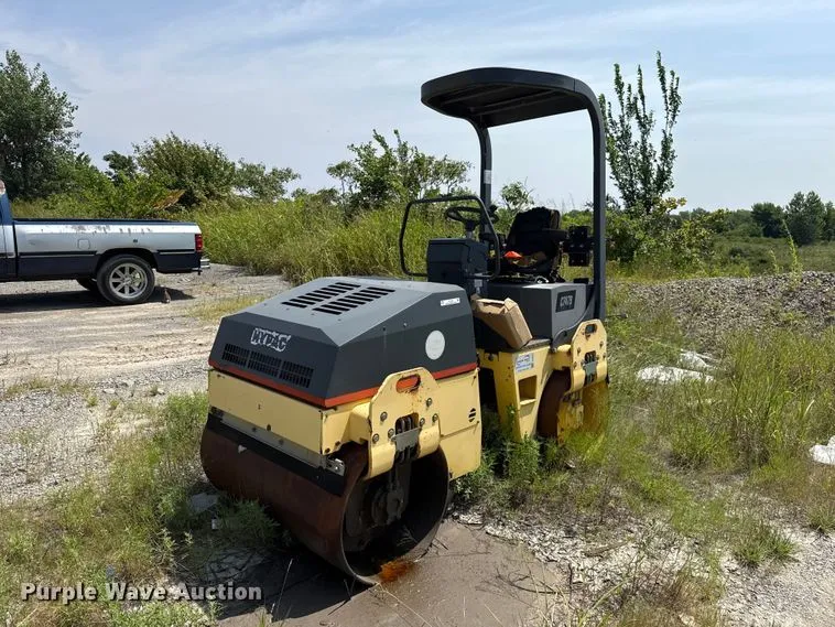 2004 Hypac C747B Double Drum Vibratory Roller