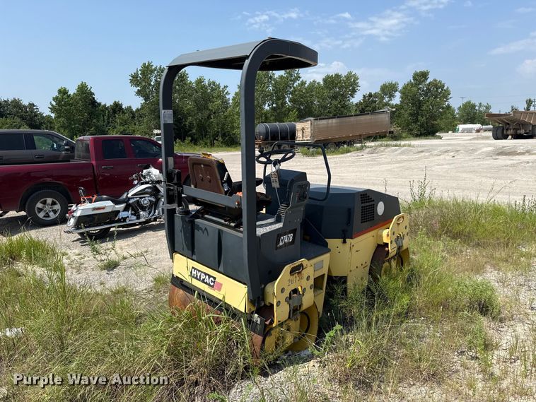 2004 Hypac C747B Double Drum Vibratory Roller - photo 5