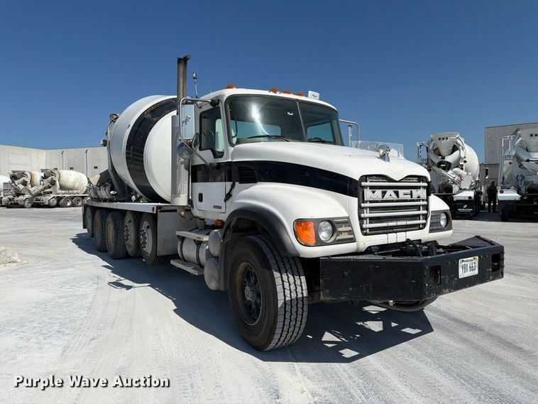 2006 Mack Granite CV713 Ready Mix Truck - photo 3