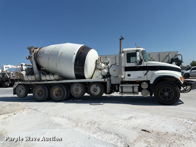 2006 Mack Granite CV713 Ready Mix Truck - photo 4
