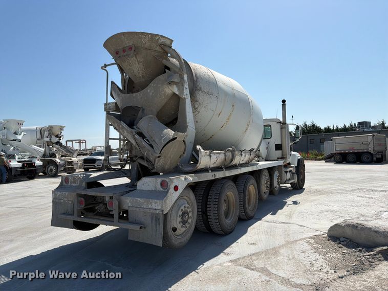 2006 Mack Granite CV713 Ready Mix Truck - photo 5