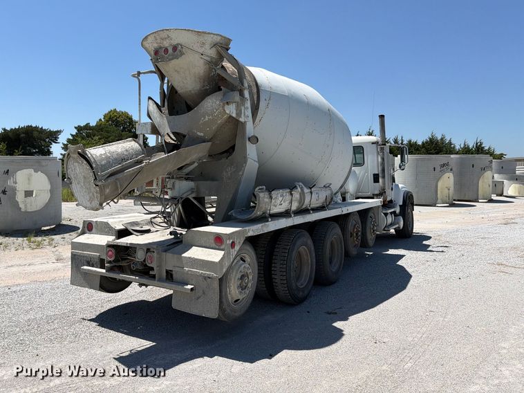 2006 Mack Granite CV713 Ready Mix Truck - photo 5