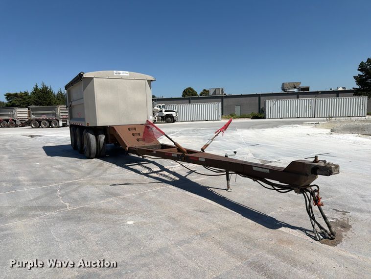 2016 Cornhusker 800 End Dump Pup Trailer - photo 3