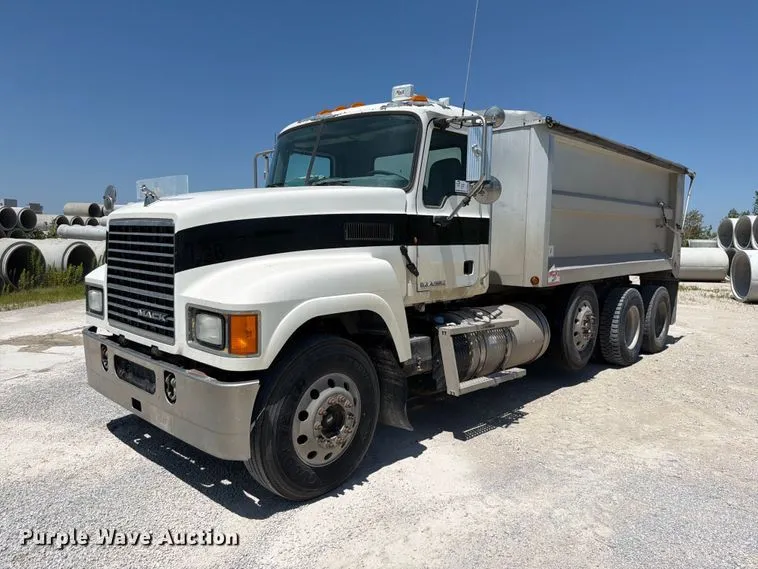 2013 Mack CHU613 Dump Truck