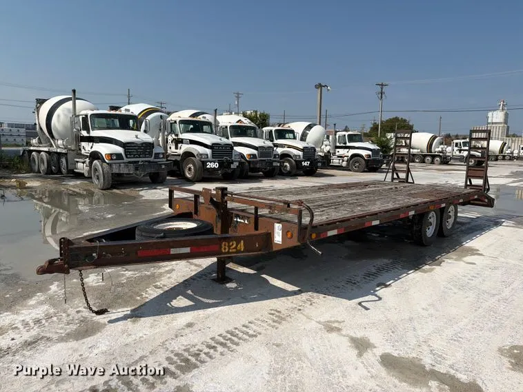 2009 PJ F8222 Utility Trailer
