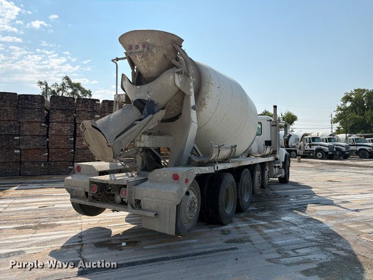 2004 Mack Granite CV713 Ready Mix Truck - photo 5