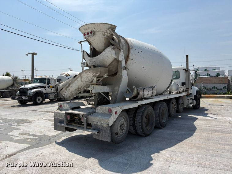 2004 Mack Granite CV713 Ready Mix Truck - photo 5