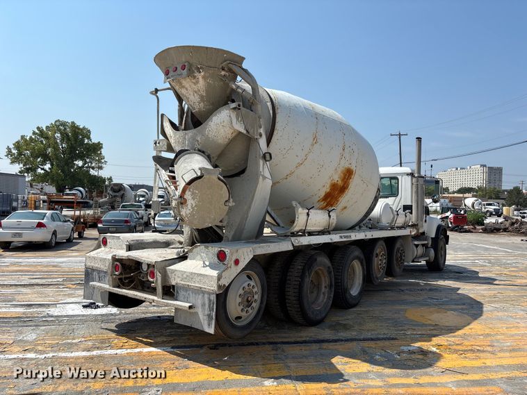 2004 Mack Granite CV713 Ready Mix Truck - photo 5