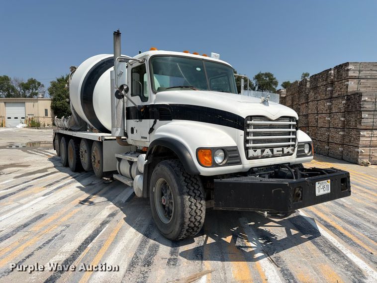 2006 Mack Granite CV713 Ready Mix Truck - photo 3