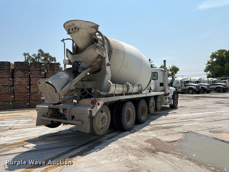 2006 Mack Granite CV713 Ready Mix Truck - photo 5