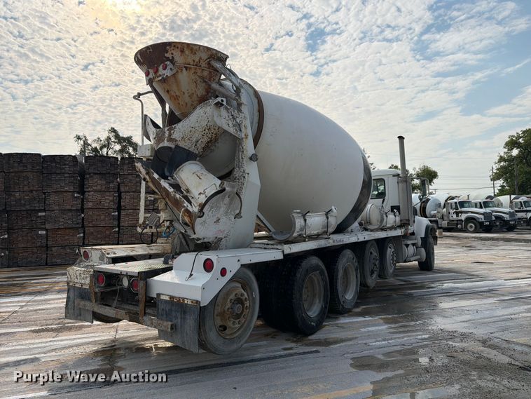 2004 Mack Granite CV713 Ready Mix Truck - photo 5