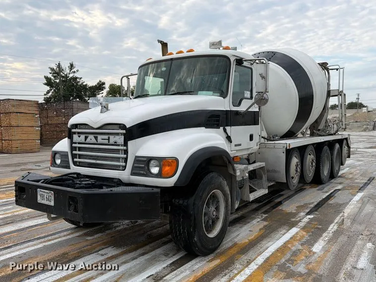 2006 Mack Granite CV713 Ready Mix Truck