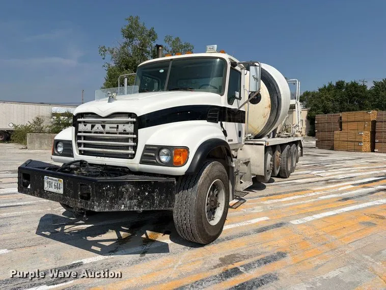 2006 Mack Granite CV713 Ready Mix Truck