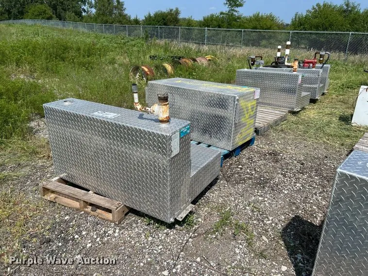 (5) Fuel Tanks