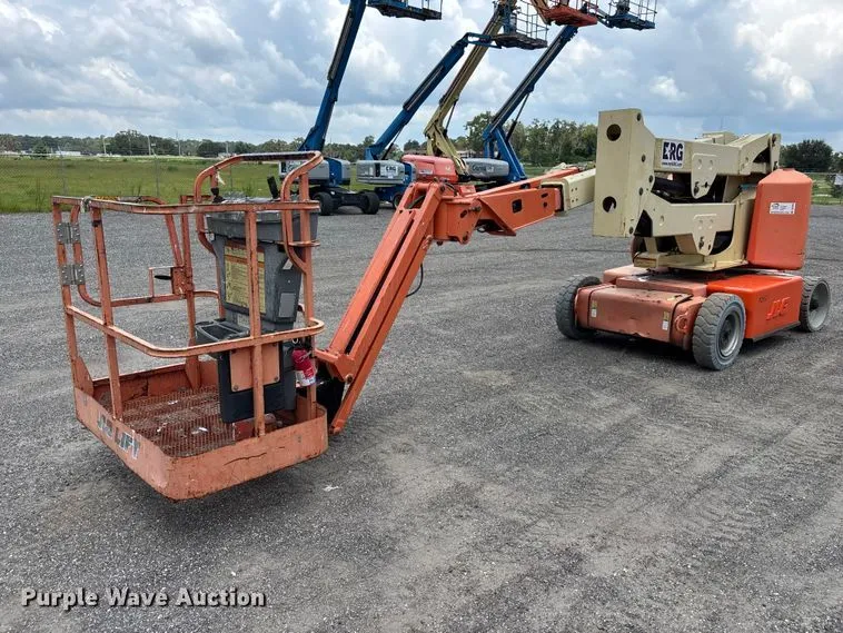 2006 JLG E400AJPN Boom Lift