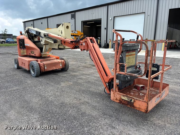 2006 JLG E400AJPN Boom Lift - photo 3