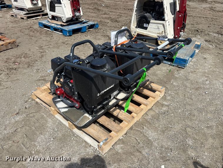 (2) Dynapac DFP7AX Plate Compactors - photo 5