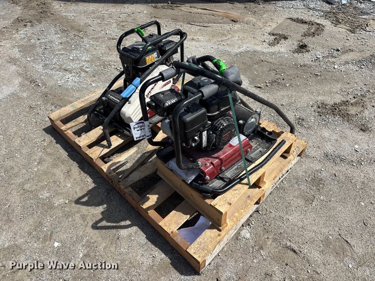 (2) 2021 Dynapac DFP8X Plate Compactors - photo 3