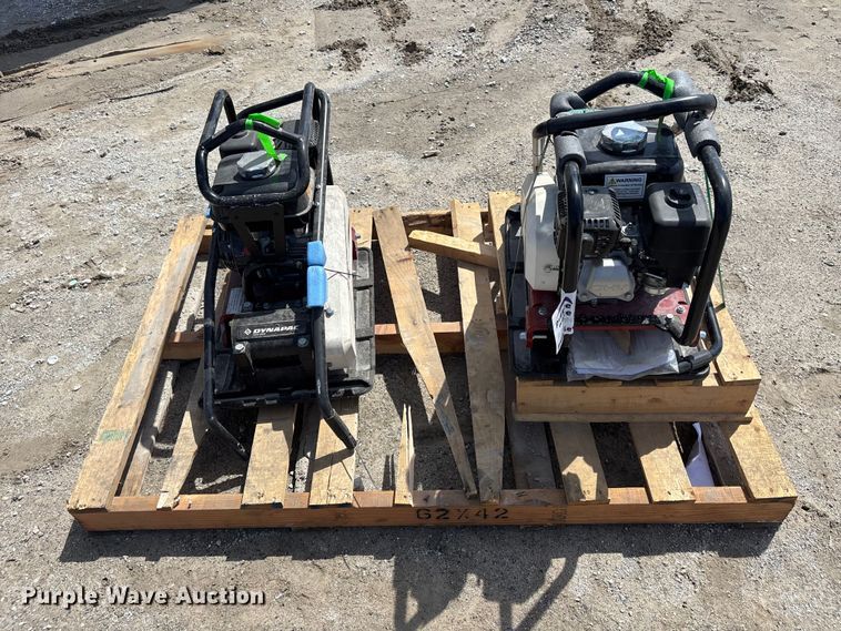 (2) 2021 Dynapac DFP8X Plate Compactors - photo 4