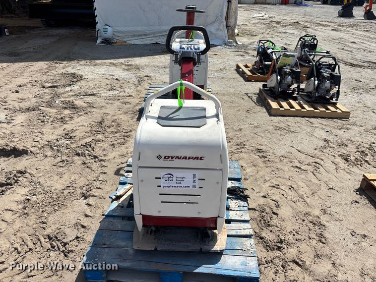 2023 Dynapac DRQ35 Plate Compactor - photo 2