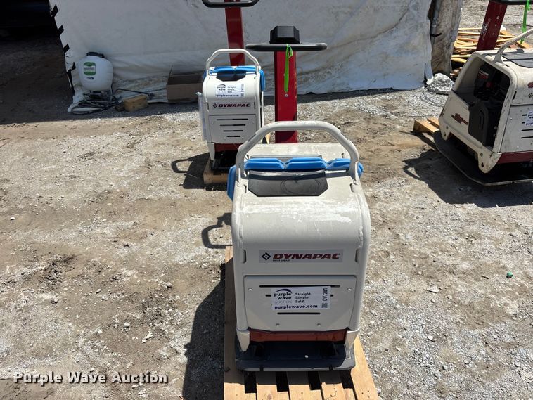 2022 Dynapac DRQ25 Plate Compactor - photo 2