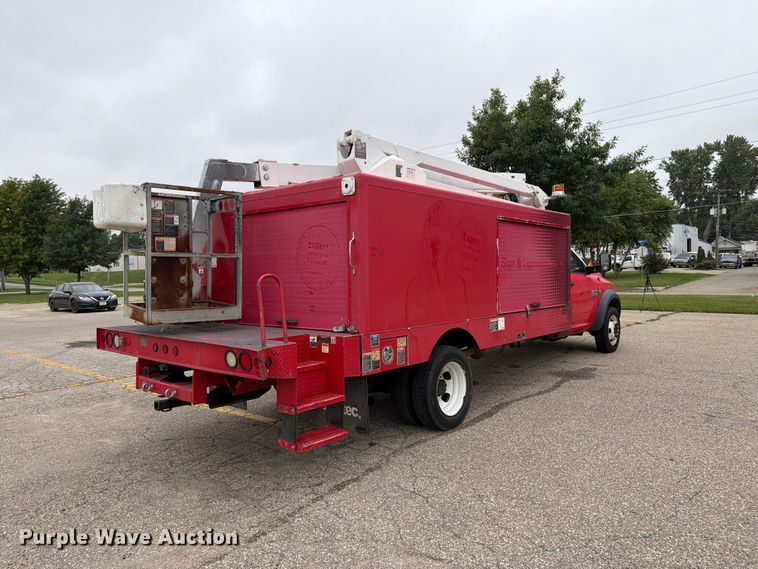 2014 RAM 5500HD Bucket Truck - photo 5