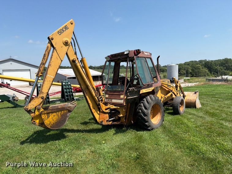 1986 Case 580 Super E Backhoe - photo 5